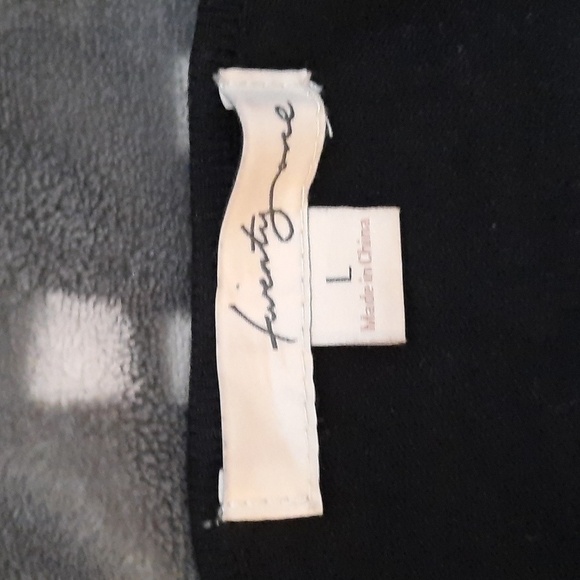 Twenty One Foever 21 Black Sequin 3/4 Sleeve Button Up Cardigan Sweater Size L - Picture 4 of 7